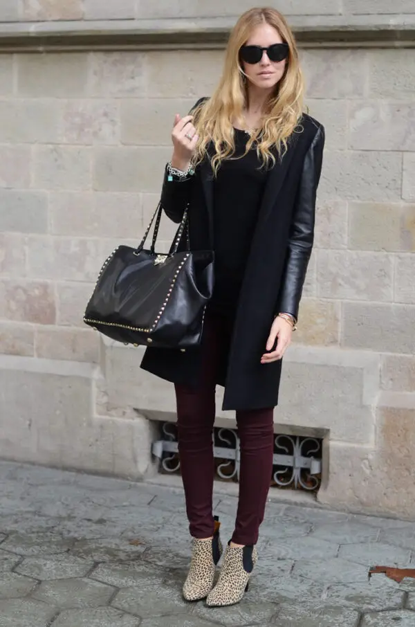 4-burgundy-jeans-with-black-coat