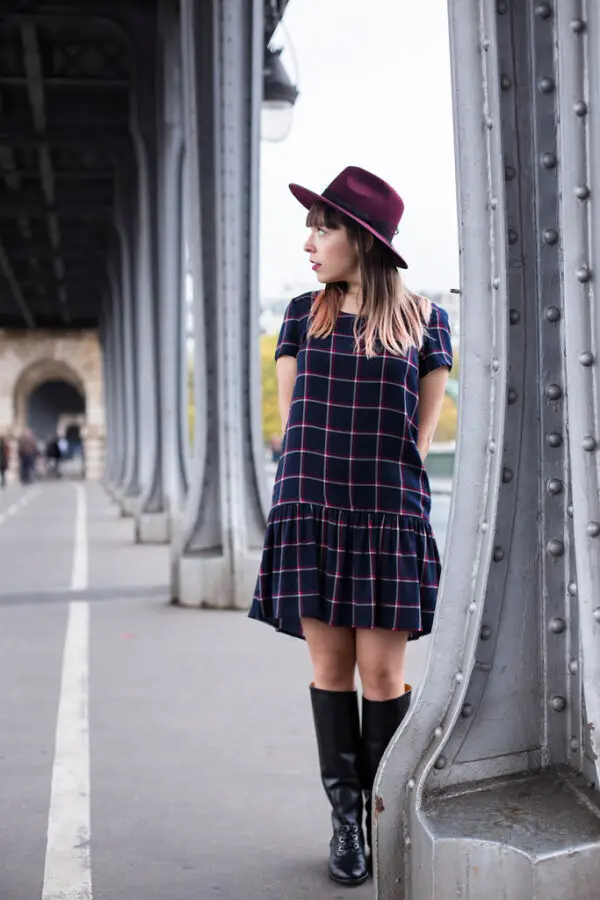 4-checkered-dress-with-fall-boots