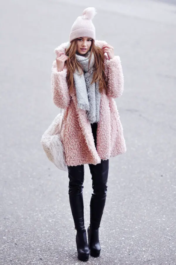 4-chic-winter-outfit-with-beanie