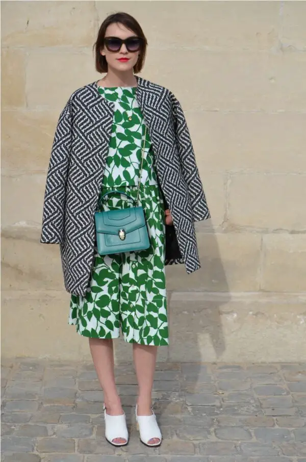 4-classic-coat-with-tropical-print-outfit-1