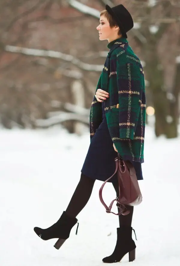 4-classic-plaid-coat-with-winter-outfit