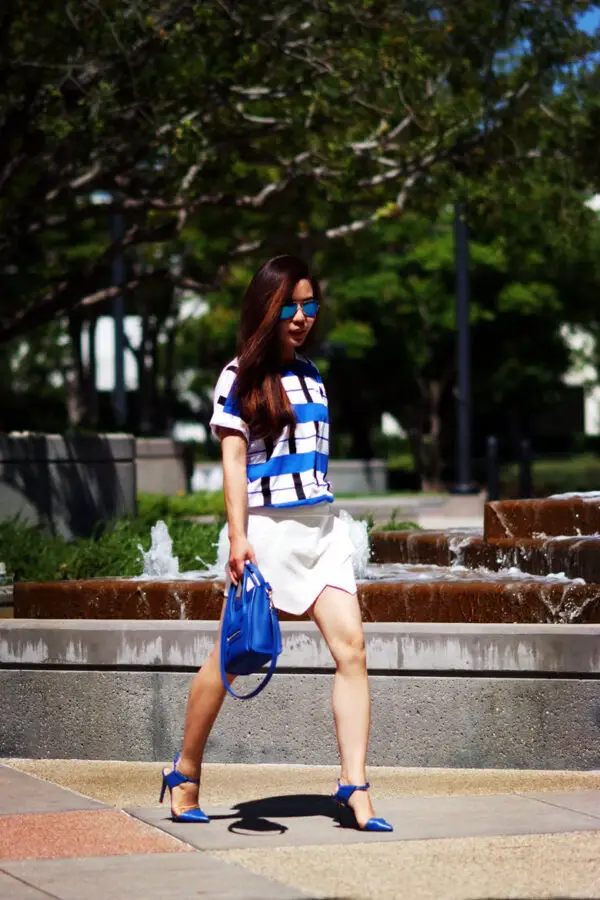 4-cobalt-blue-heels-with-printed-top-and-white-skirt