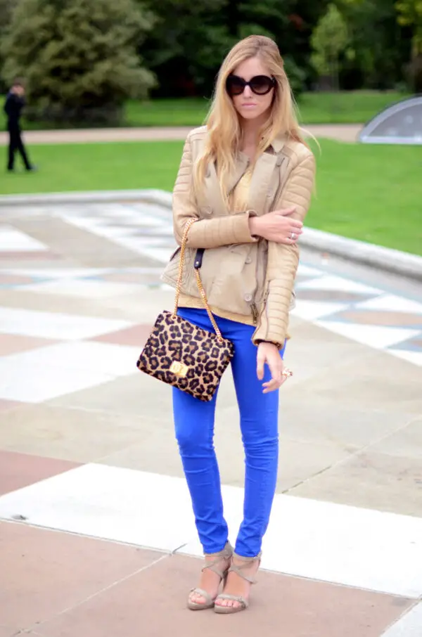 4-colored-jeans-with-neutral-top-1