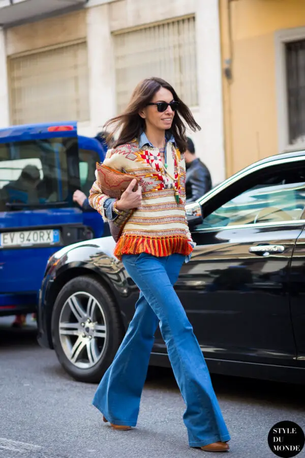 4-colorful-boho-blouse-with-flared-jeans