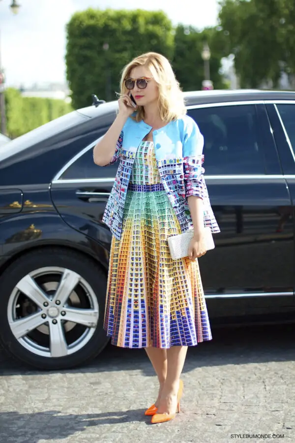 4-colorful-dress-and-blazer-with-orange-pumps