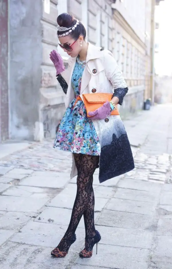 4-colorful-outfit-with-patterned-tights