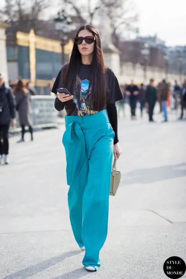 4-dress-pants-with-graphic-shirt