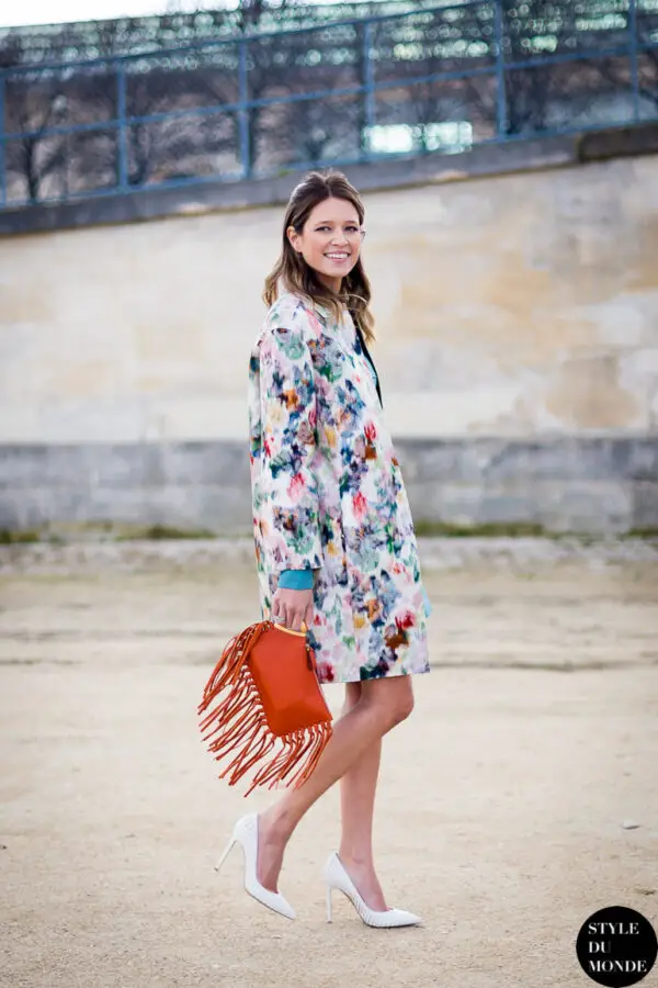 4-fringe-clutch-with-printed-coat
