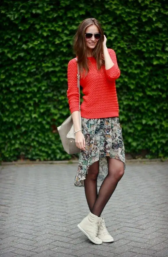4-knitted-top-with-asymmetrical-skirt-and-wedge-sneakers