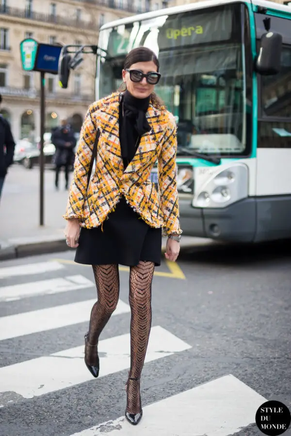 4-lace-tights-with-checkered-blazer