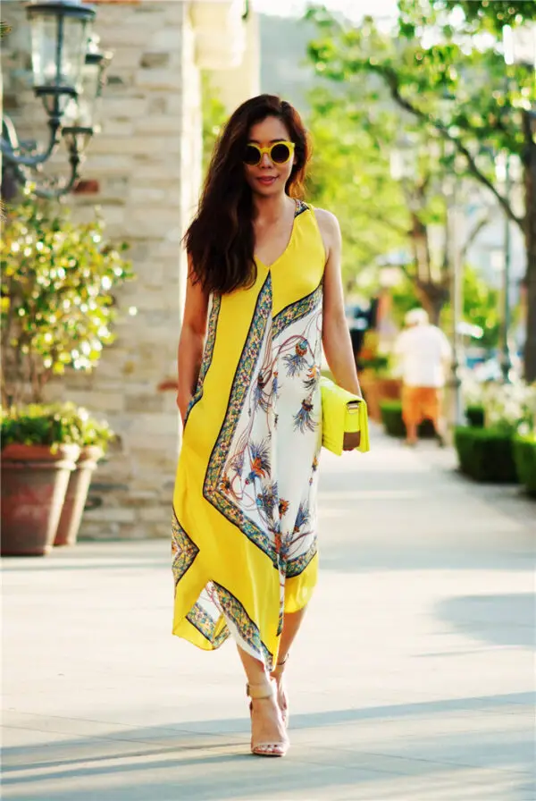 4-maxi-dress-with-yellow-clutch