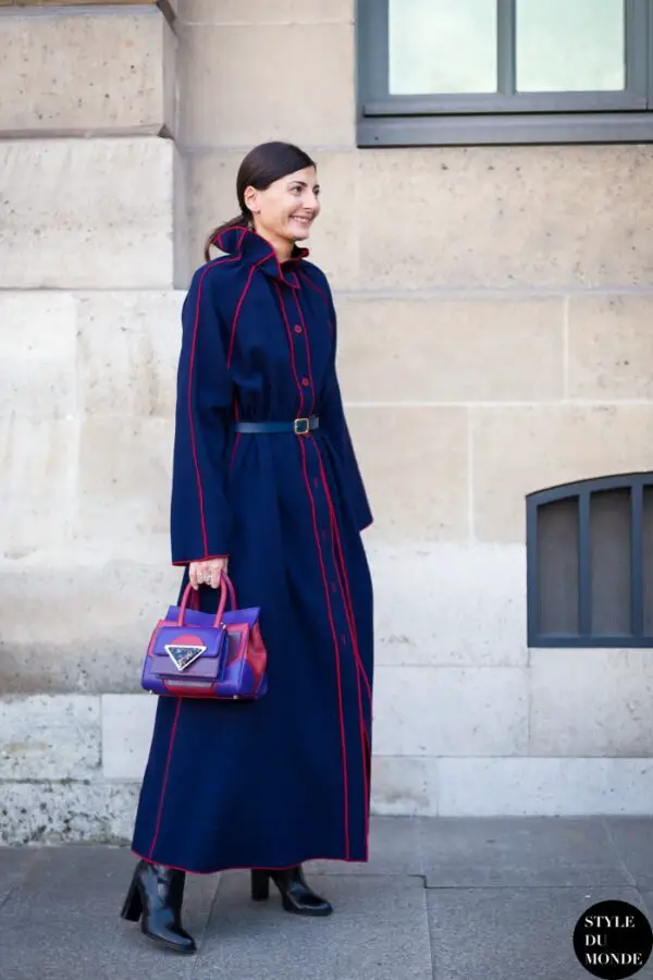 4-navy-coat-with-structured-bag