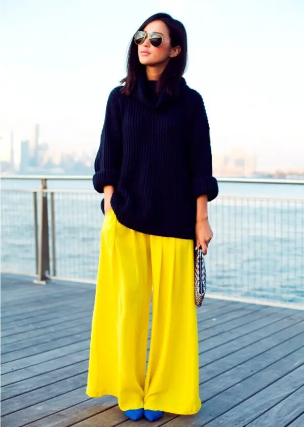 4-oversized-sweater-with-yellow-pants