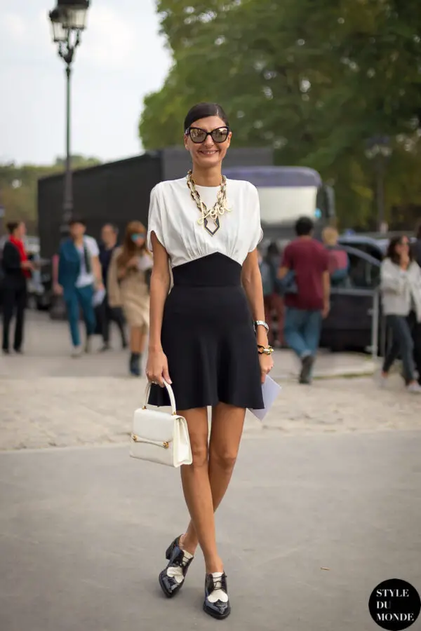 4-oxfords-with-black-and-white-outfit