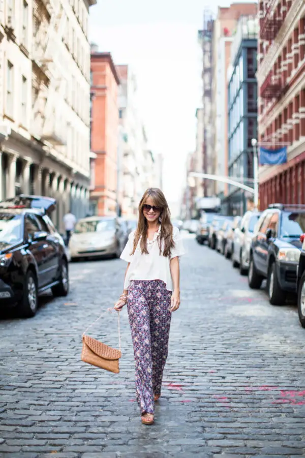 4-printed-pants-with-classic-blouse
