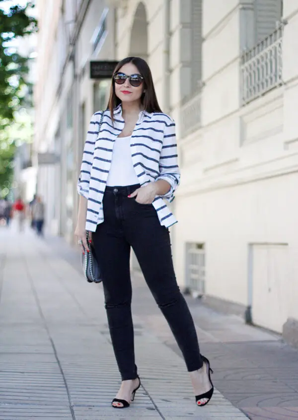 4-striped-blazer-with-skinny-jeans