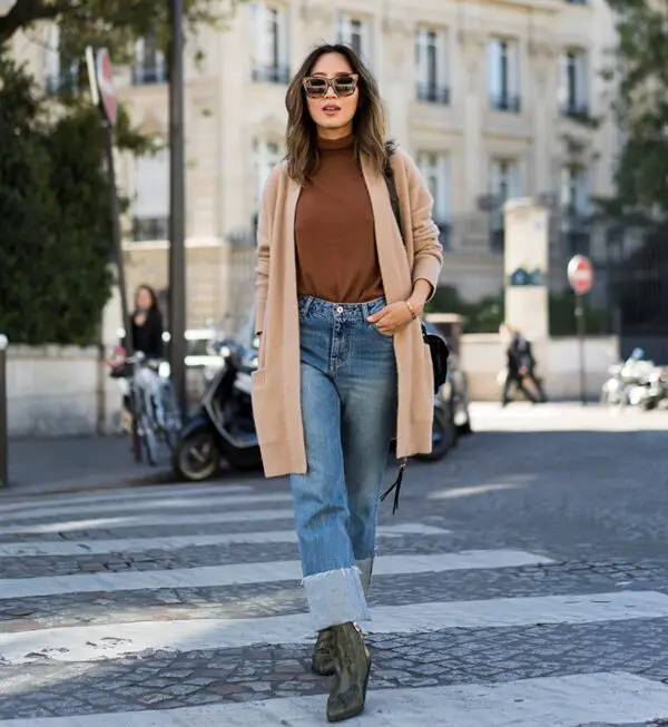 4-sunglasses-with-cuffed-pants-and-cardigan