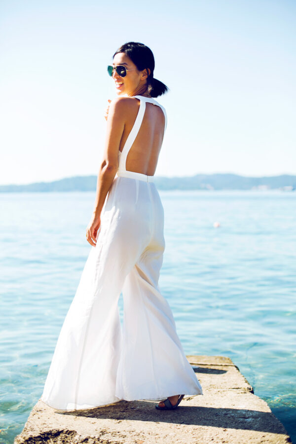 5-backless-white-dress
