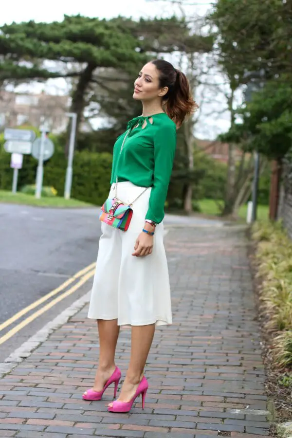 5-colorful-clutch-with-chic-outfit
