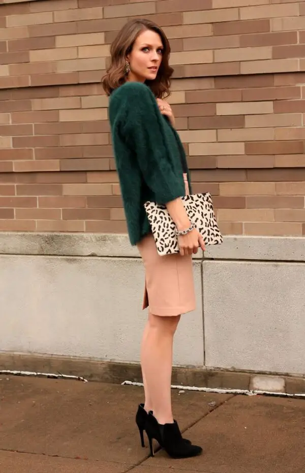 5-green-cashmere-jacket-with-nude-skirt