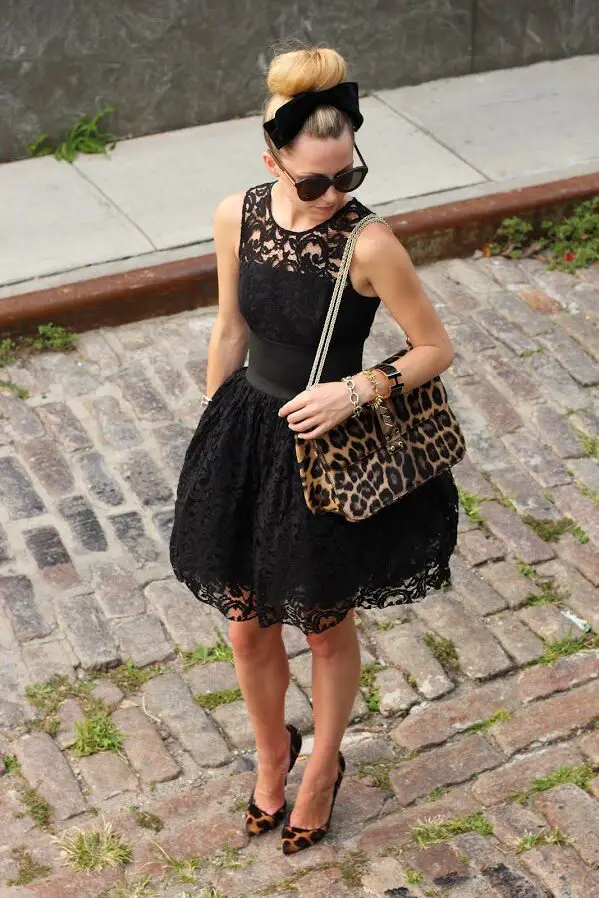 5-leopard-print-bag-and-shoes-with-lace-dress