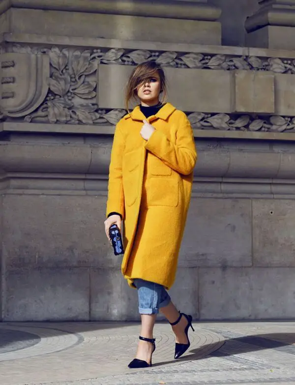 5-oversized-mustard-coat-with-jeans