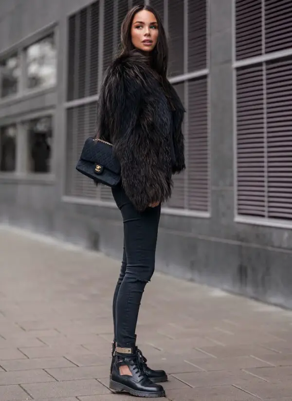 5-quilted-designer-chanel-bag-with-fur-jacket-and-grunge-boots