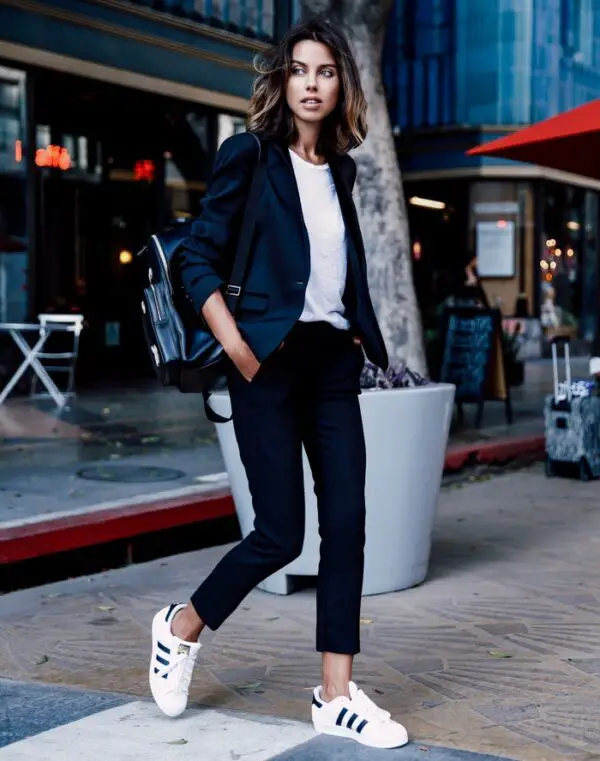 5-straight-leg-pants-with-sneakers-and-masculine-blazer