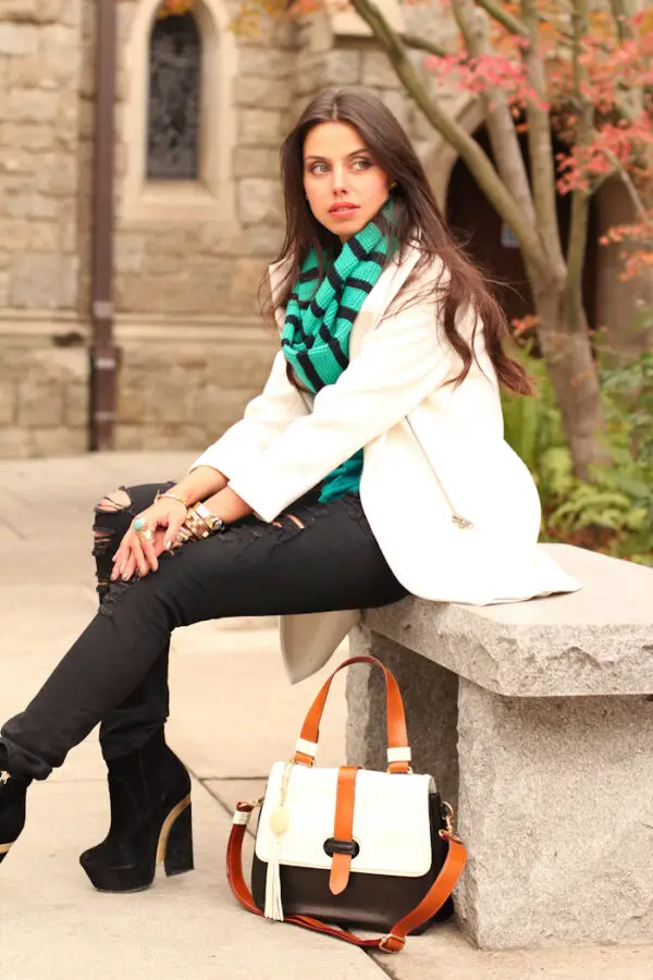 5-striped-shawl-and-boots-with-casual-chic-outfit