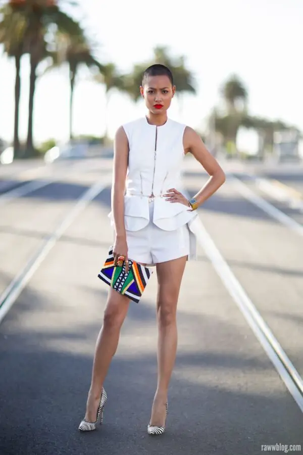 5-tribal-print-clutch-with-white-outfit
