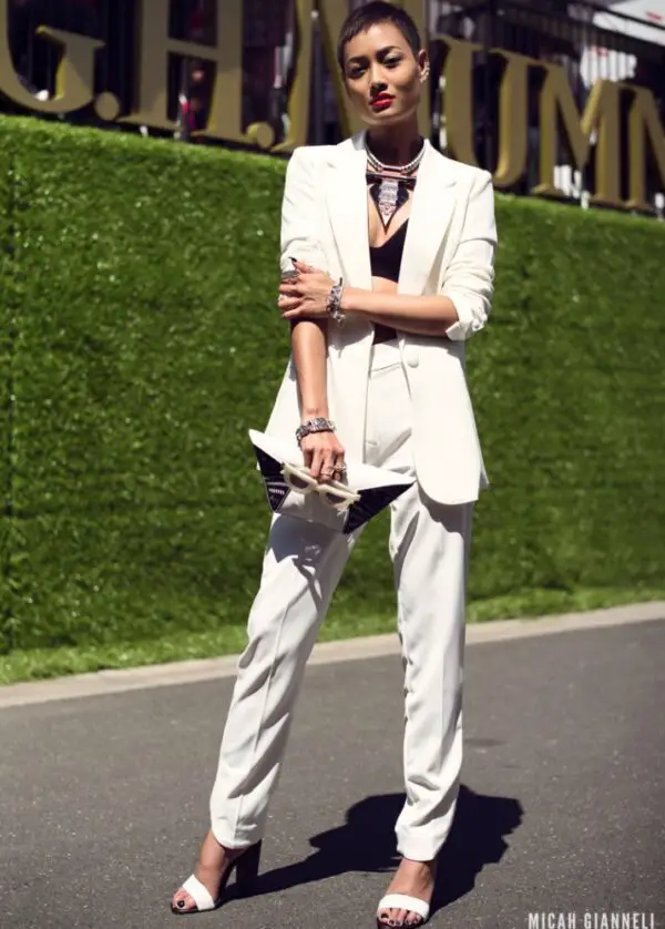 5-white-blazer-with-bralette-and-pants