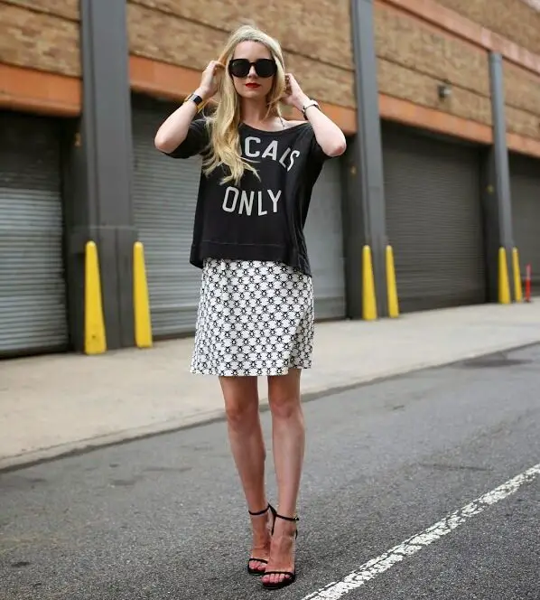 6-a-line-skirt-with-graphic-tee