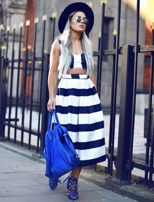 6-cobalt-blue-bag-with-striped-outfit