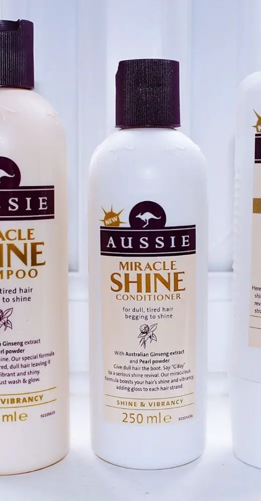 aussie-miracle-shine-shampoo-conditioner-and-3-minute-miracle-miracle-shine-packaging-520x999-1-2