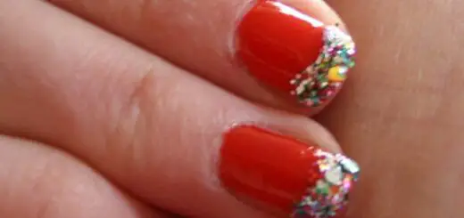 red-nails-with-glitter-tips