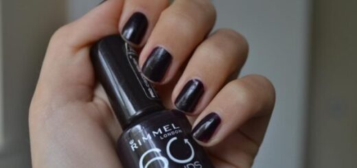 rimmel-60-seconds-nail-polish-in-deliciously-dark