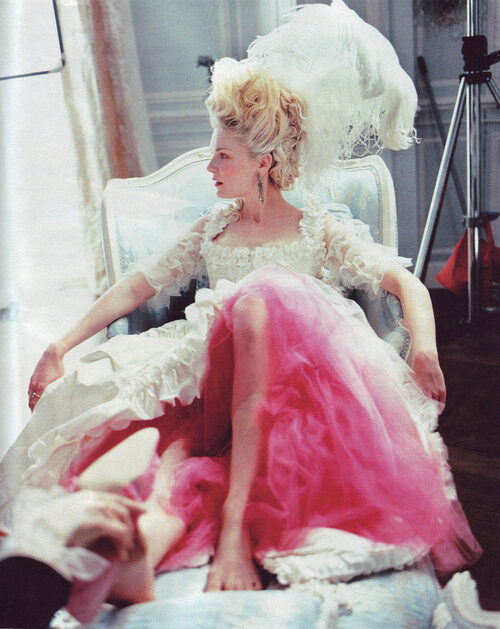 style-icon-marie-antoinette-queen-of-style