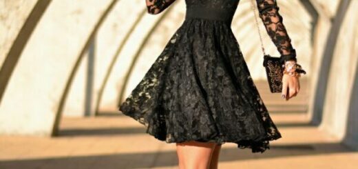 black-lace-dress-and-black-accessories