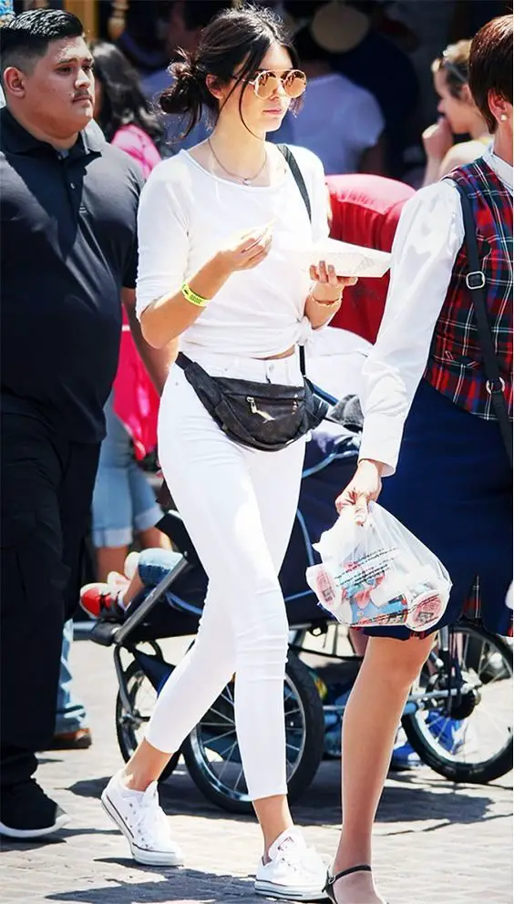 fanny-pack-kendall-jenner-outfit