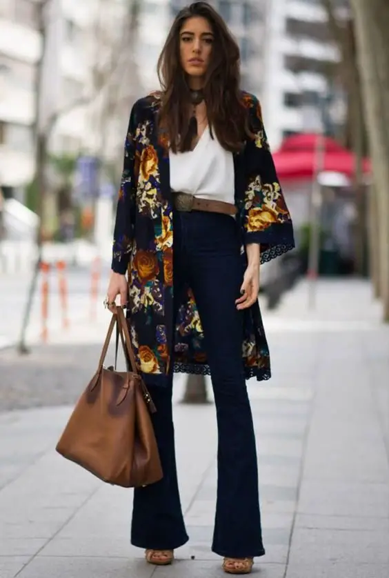 flared-fall-jeans-and-loose-cardigan