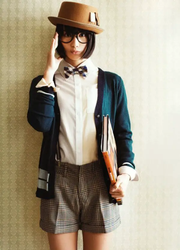 geek-chic-outfit-with-bowq