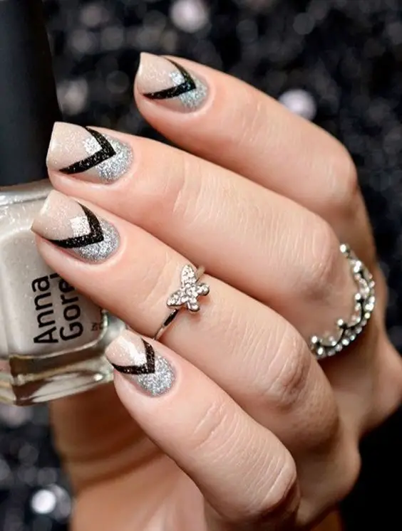 geometric-neutral-glitter-nails-1