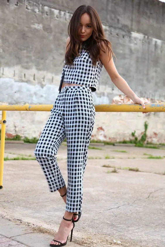 gingham-outfit