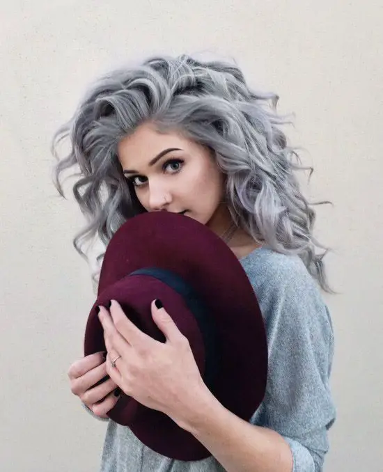 gray-hairdo