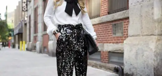 holiday-outfit-idea-with-sequin-pants
