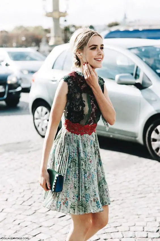 lace-floral-dress-vintage-style