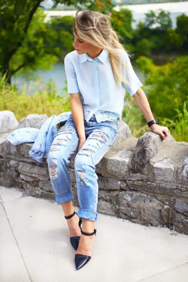 oversized-top-and-distressed-jeans