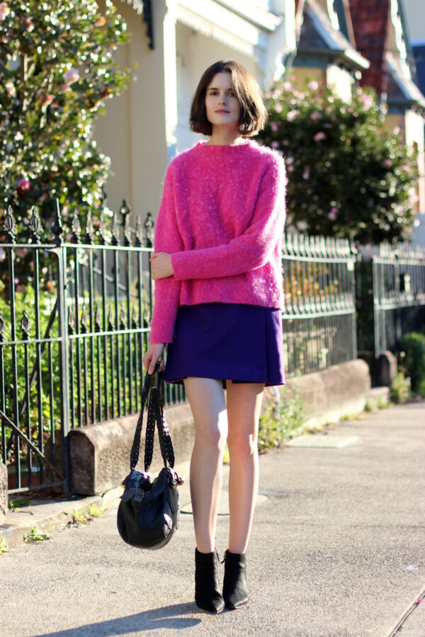 pink-jumper-for-preppy-style