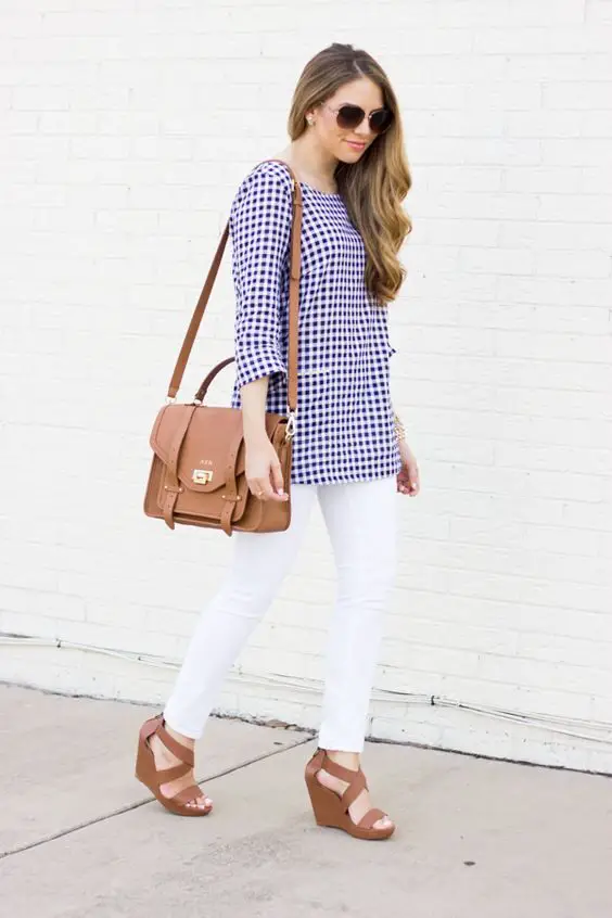 printed-tunic-top-with-white-jeans