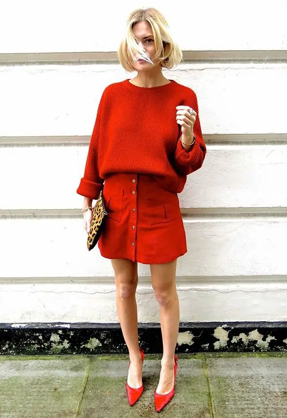 red-monochrome-outfit-with-leather-clutch